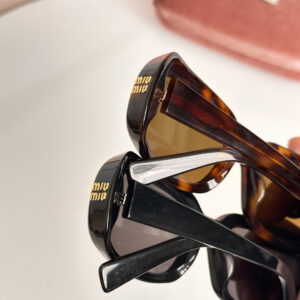 MIU-4719514