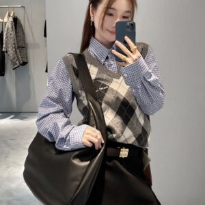 MIU-5595852