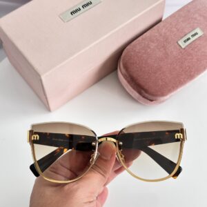 MIU-5934602