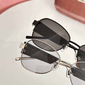 MIU-5127569