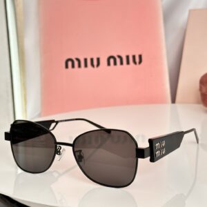 MIU-2728734