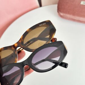 MIU-1506598